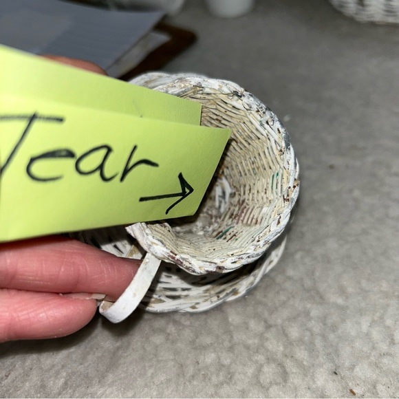 Wicker teapot and 2 cups attached to saucers Vintage 9.5" shabby chic cottage - Picture 4 of 12